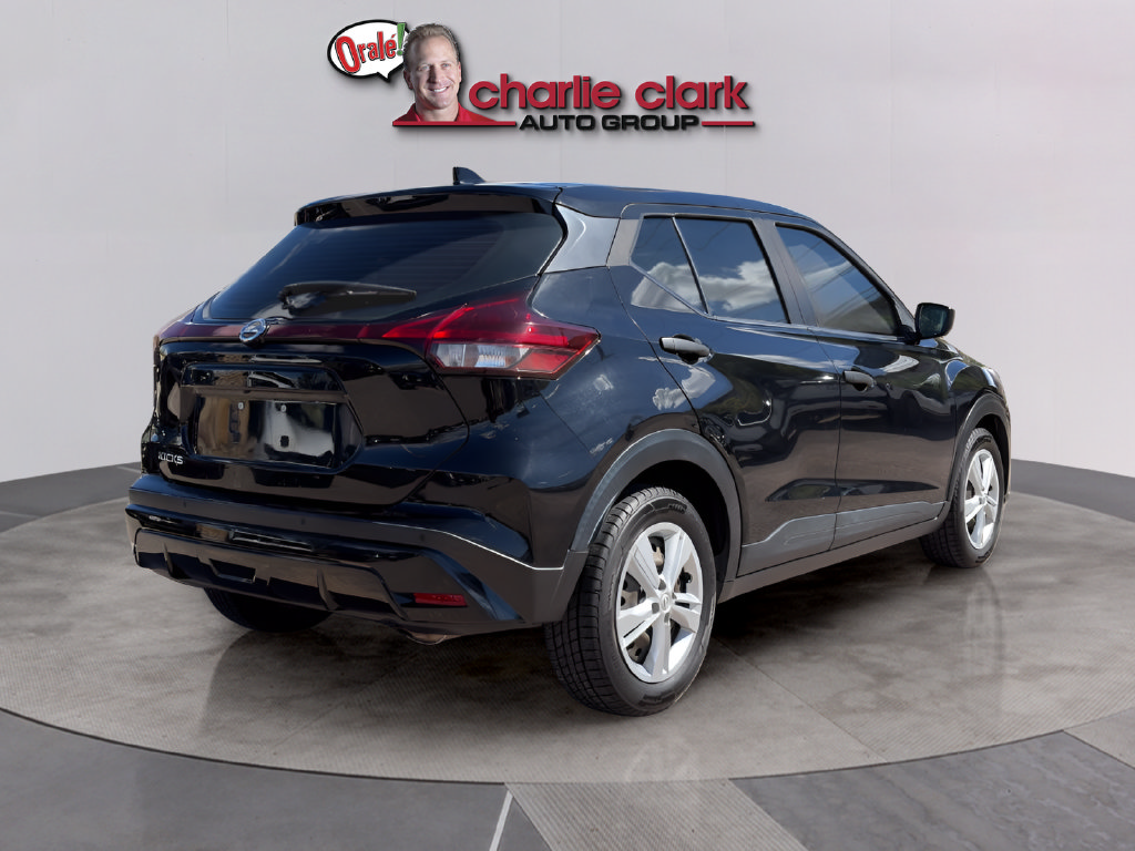 Used 2021 Nissan Kicks S FWD image 5