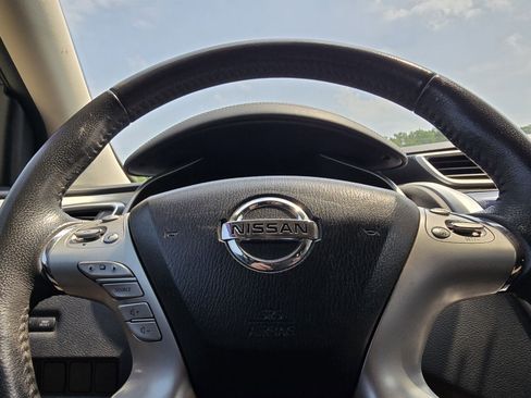 Used 2017 Nissan Murano SV image 19