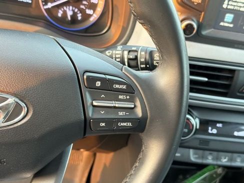 Used 2019 Hyundai Kona Limited AWD/4WD image 30