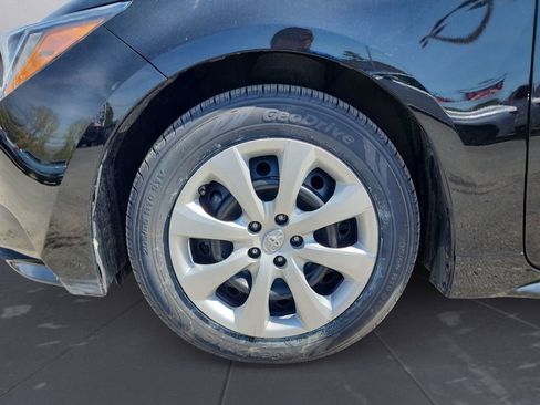 Used 2023 Toyota Corolla LE FWD image 14
