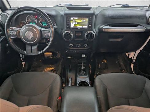 Used 2016 Jeep Wrangler Unlimited Sport w/ Connectivity Group AWD/4WD image 16