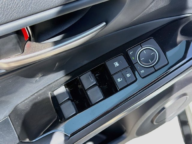 Used 2025 Lexus IS 350 F Sport w/ Accessory Package RWD image 21