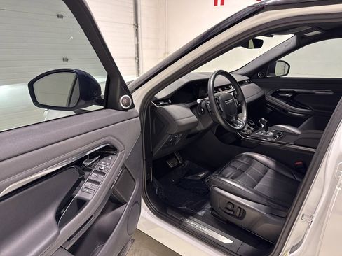 Used 2020 Land Rover Range Rover Evoque R-Dynamic SE image 12