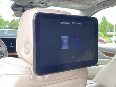 Used 2023 Cadillac Escalade ESV Sport Platinum AWD/4WD image 20