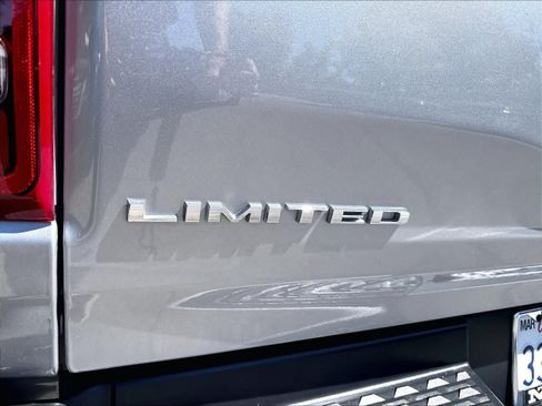 Used 2022 RAM 1500 Limited AWD/4WD image 6
