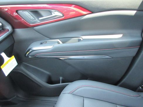 New 2026 Chevrolet Traverse Z71 w/ Driver Confidence Package AWD/4WD image 36