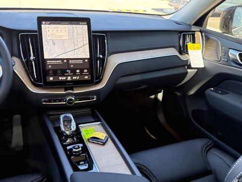 New 2026 Volvo XC60 T8 Ultra w/ Protection Package Premier image 12