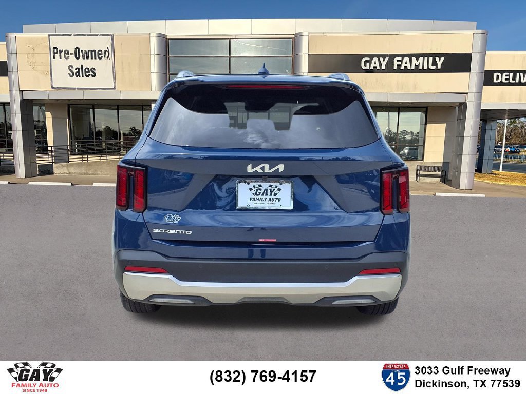 Certified 2026 Kia Sorento S FWD image 15