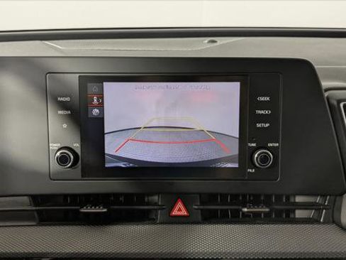 Used 2024 Kia Sportage LX image 30