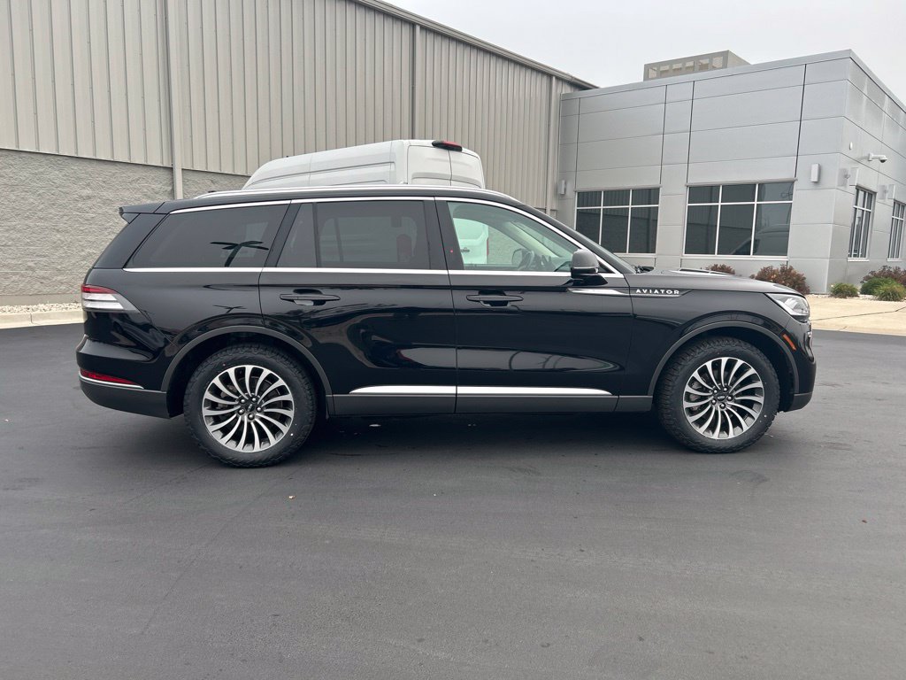 Certified 2020 Lincoln Aviator Reserve AWD/4WD image 5