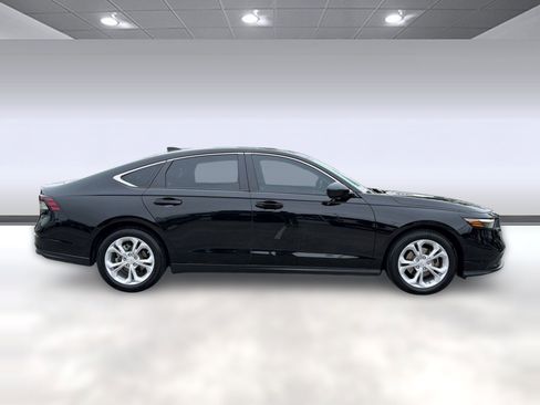 Used 2025 Honda Accord LX image 8