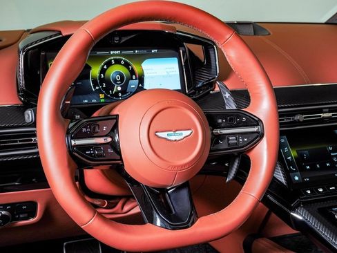 Used 2026 Aston Martin V8 Vantage Roadster image 27