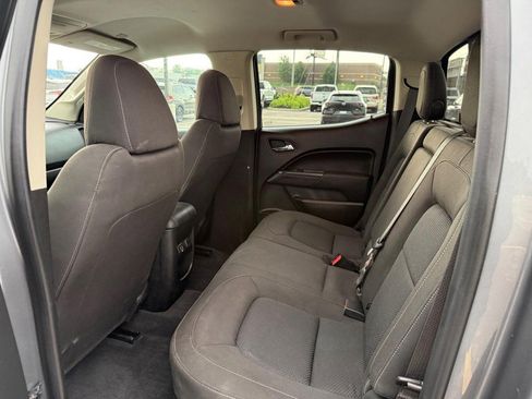 Used 2020 Chevrolet Colorado LT w/ LPO, Premium Interior Package AWD/4WD image 12