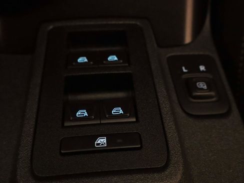 Certified 2022 Ford Bronco Badlands AWD/4WD image 12