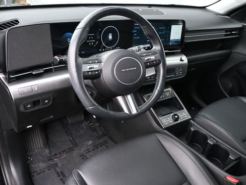 Used 2025 Hyundai Kona Limited FWD image 8
