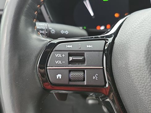Used 2023 Honda CR-V Sport Touring image 17