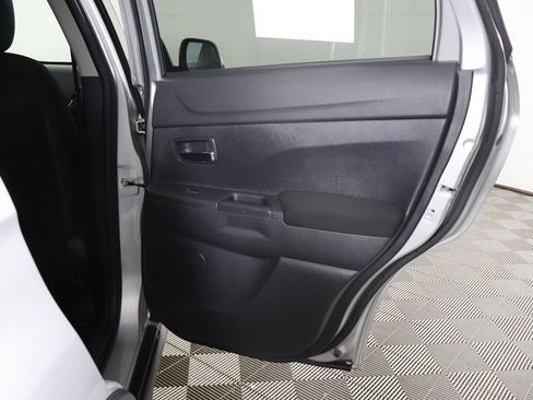 Used 2023 Mitsubishi Outlander Sport ES AWD/4WD image 20