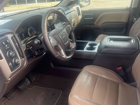 Used 2017 GMC Sierra 1500 Denali AWD/4WD image 17