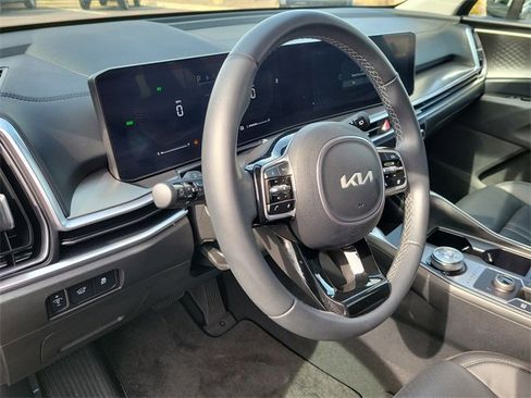 Used 2025 Kia Sorento EX image 19