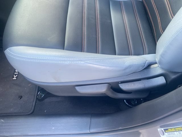 Used 2024 Nissan Kicks SR w/ SR Premium Package FWD image 18