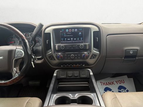 Used 2018 Chevrolet Silverado 1500 LTZ Z71 w/ Centennial Edition AWD/4WD image 10