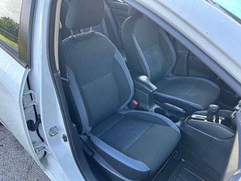 Used 2024 Nissan Versa SV FWD image 16