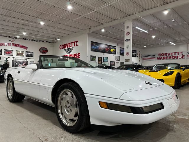 Used 1995 Chevrolet Corvette Convertible RWD image 5