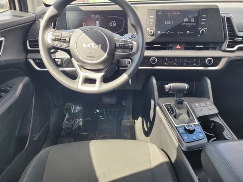 Used 2023 Kia Sportage LX image 10