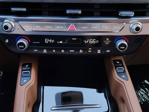 Certified 2024 Kia Telluride SX Prestige X-Line image 19