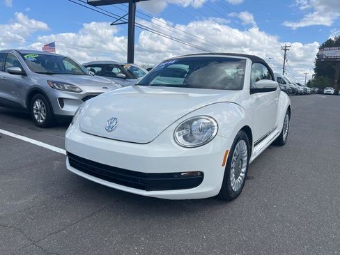 Used 2014 Volkswagen Beetle 2.5 image 1