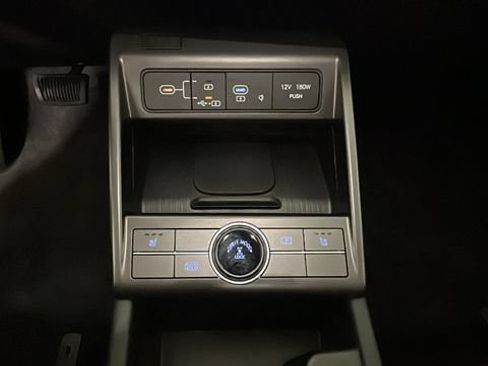 Certified 2025 Hyundai Kona SEL AWD/4WD image 22