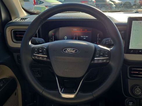 Certified 2025 Ford Maverick Lariat w/ 4K Tow Package AWD/4WD image 20