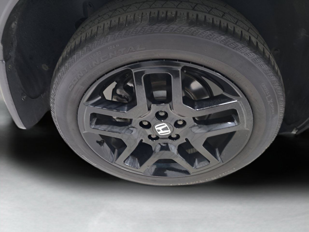 Used 2024 Honda Passport Black Edition image 9