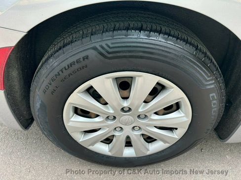 Used 2020 Chrysler Voyager L FWD image 50