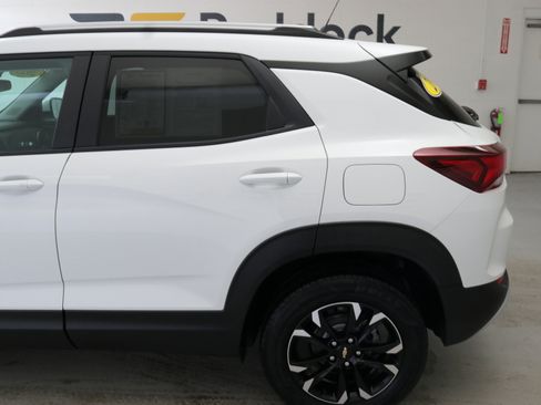 Used 2023 Chevrolet TrailBlazer LT image 6