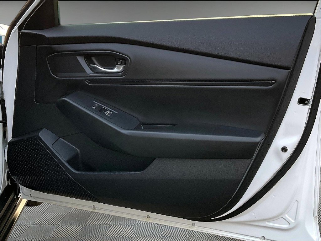 Used 2024 Honda Accord EX image 12