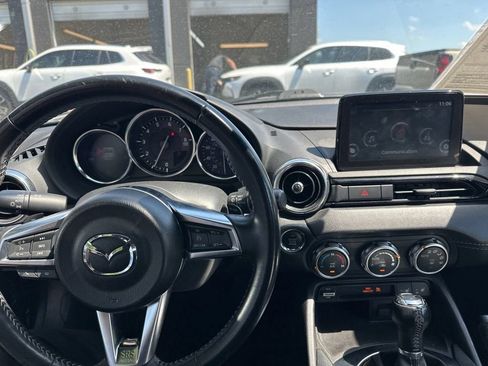 Used 2023 MAZDA MX-5 Miata Grand Touring RWD image 8