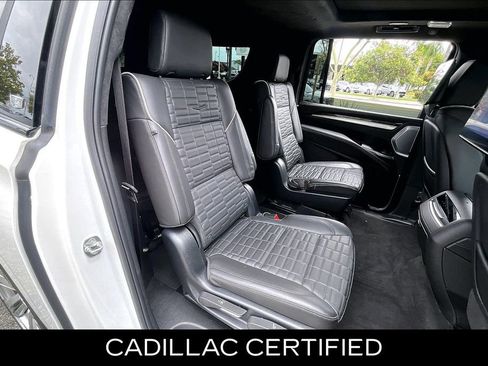 Certified 2025 Cadillac Escalade ESV Sport Platinum AWD/4WD image 18