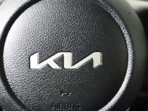 Used 2024 Kia Soul LX w/ Option Group 015 image 40