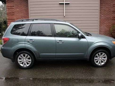 Used 2012 Subaru Forester 2.5X Limited image 12