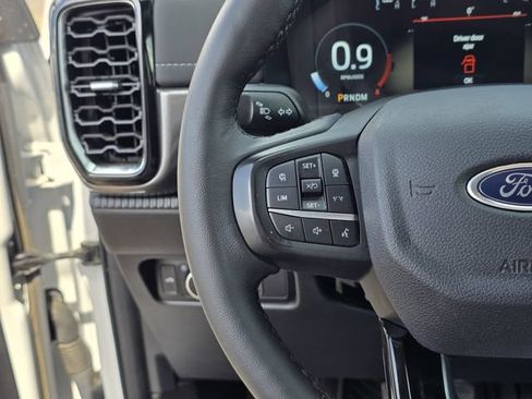 Used 2024 Ford Ranger Lariat w/ FX4 Off-Road Package AWD/4WD image 28