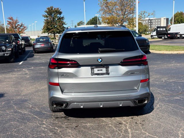 Used 2024 BMW X5 xDrive40i w/ M Sport Package AWD/4WD image 10