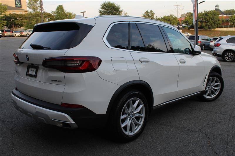 Used 2023 BMW X5 xDrive40i w/ Premium Package AWD/4WD image 5
