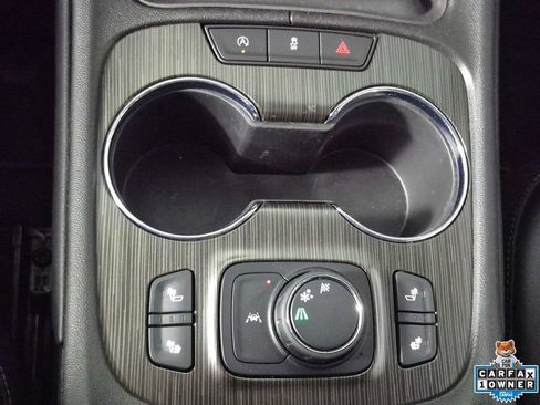 Used 2023 GMC Acadia SLT FWD image 20
