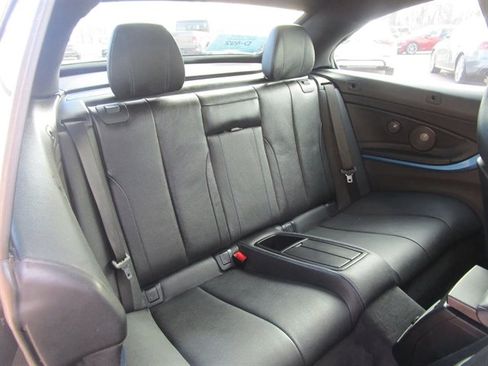 Used 2017 BMW 430i xDrive Convertible image 18