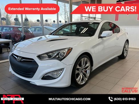 Used 2013 Hyundai Genesis 3.8 RWD image 9