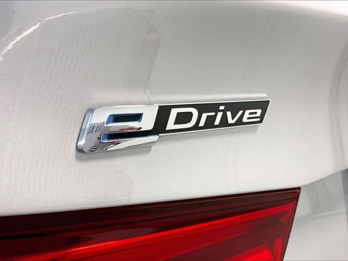 Used 2016 BMW X5 xDrive40e AWD/4WD image 9