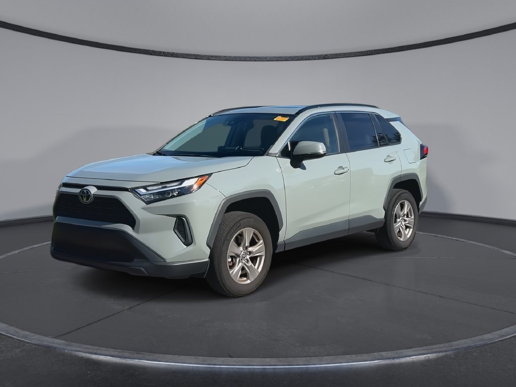 Used 2023 Toyota RAV4 XLE w/ Convenience Package AWD/4WD image 4