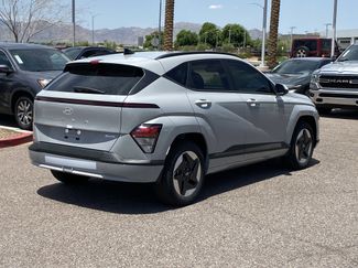 New 2025 Hyundai Kona SEL video 3