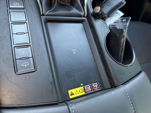 Used 2024 Lexus LX 600 4WD w/ Luxury Package image 24